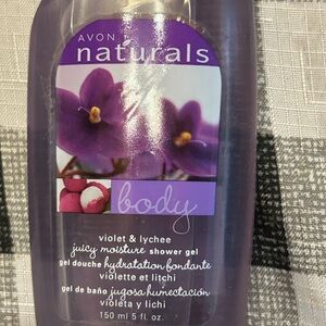 Avon Naturals Violet & Lychee Juicy Moisture Shower Gel.